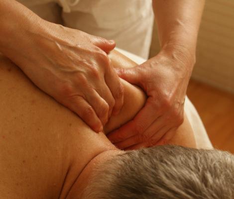 Die Massage Ausbildung / Bademeister Ausbildung in Leipzig dauert 2,5 Jahre.
